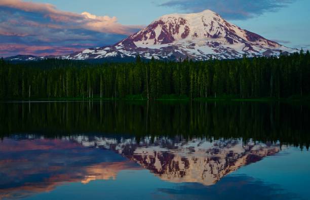 istock Mt. Adams Majestic Purple 1159309008