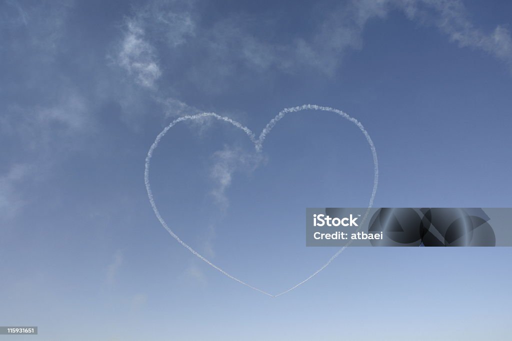 Сердце в небо - Стоковые фото Авиация общего назначения роялти-фри