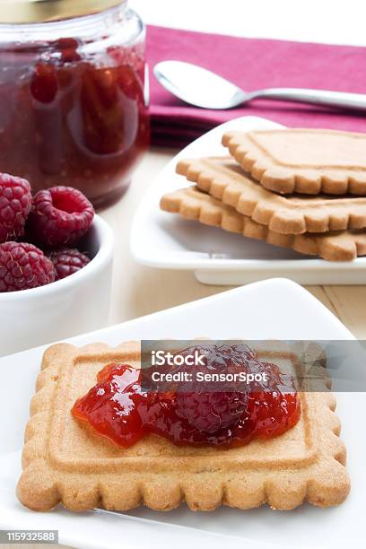 Cookie Con Marmellata Di Agrumi - Fotografie stock e altre immagini di Alimentazione non salutare - Alimentazione non salutare, Alimentazione sana, Bacca