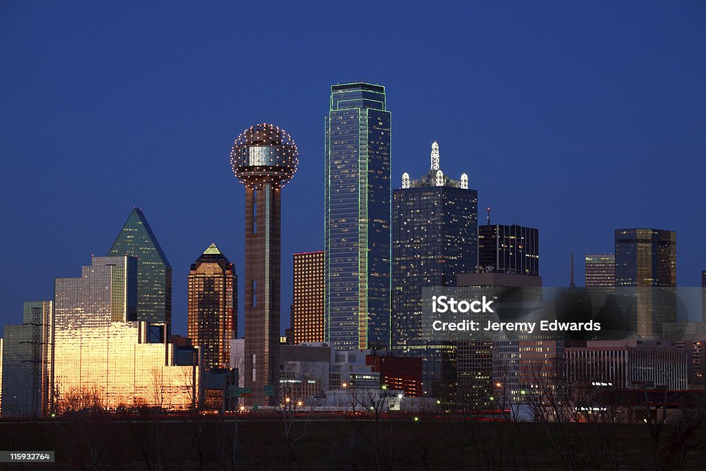 Horizonte de Dallas, Texas - Foto de stock de Arquitetura royalty-free