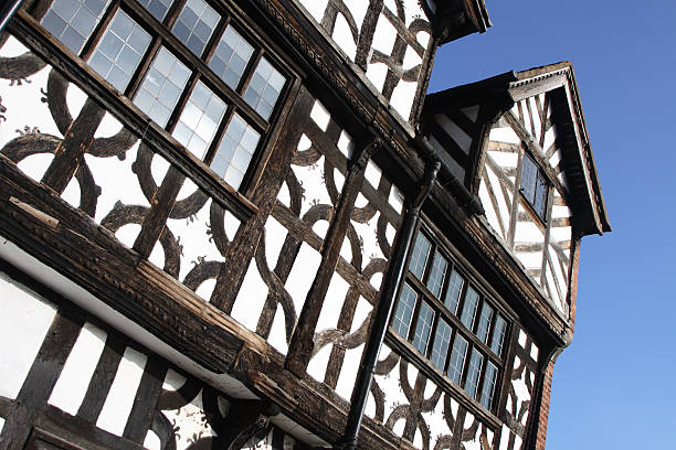 istock English Tudor House 115933700