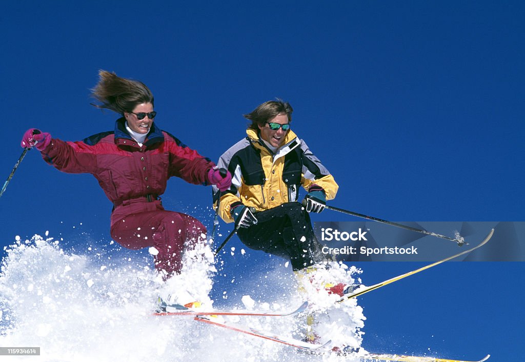 Casal neve de esqui no Colorado - Foto de stock de Esqui - Esqui e snowboard royalty-free