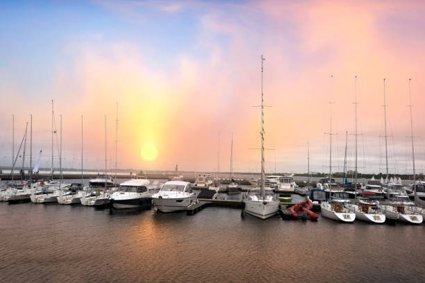 istock Sopot pier wooden 1159354855
