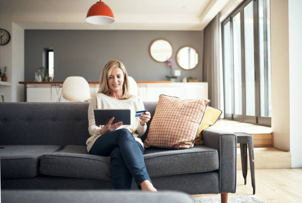 istock Shopping online is so convenient 1159369234