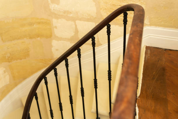 istock Spiral staircase outside a Bordeaux flat 1159381863