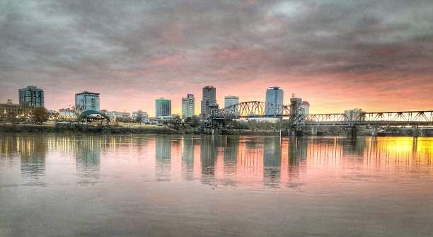 istock Autumn Sunset Little Rock 1159407574