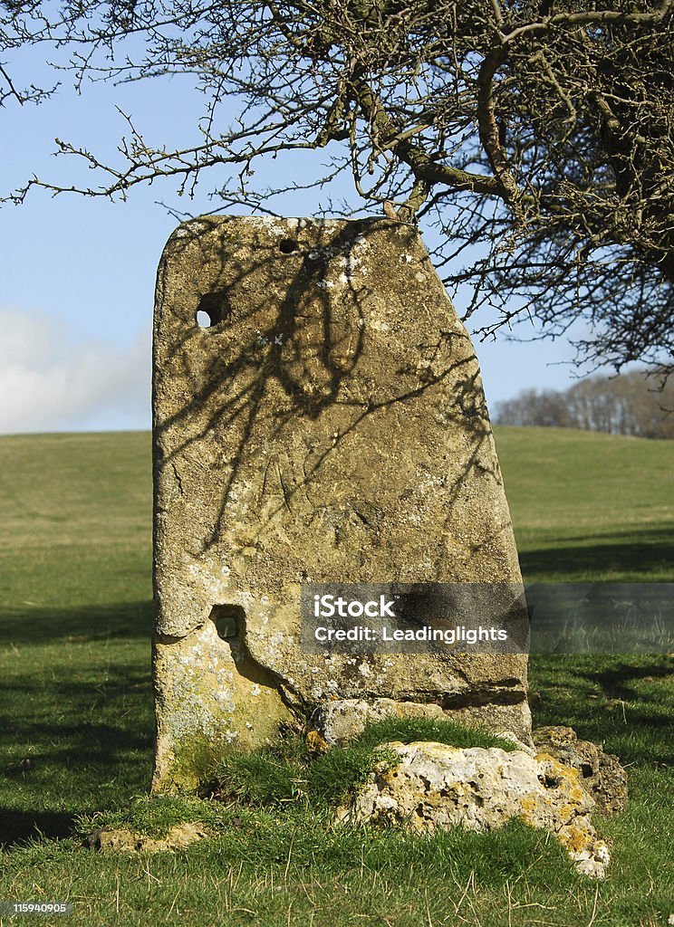 Antigua Stone Gatepost, Bredon HIll - Foto de stock de Agujero libre de derechos