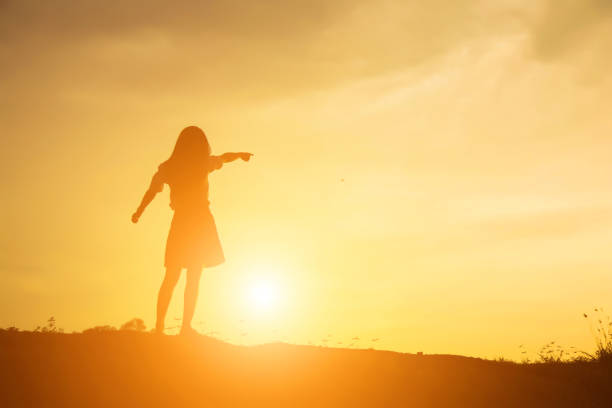istock Silhouette of woman 1159416867