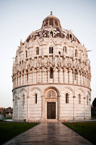 istock Pisa, Italy - July 2015 - 1159459134
