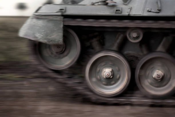 탱크 과속 외부 구성 - leopard tank 뉴스 사진 이미지