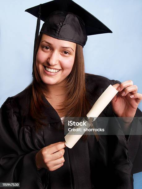 Graduate Foto de stock y más banco de imágenes de Acabar - Acabar, Adulto, Adulto joven