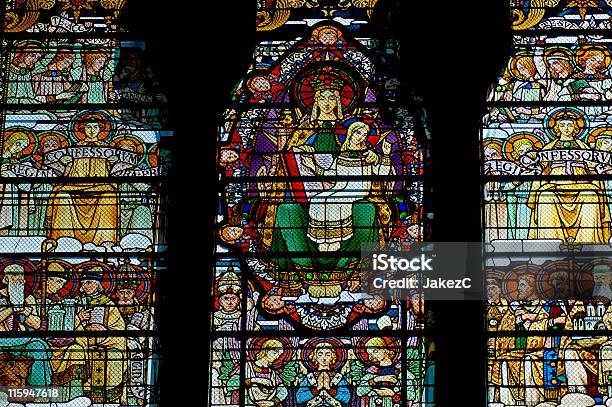 Photo libre de droit de Vitrail Fenêtre banque d'images et plus d'images libres de droit de En verre - En verre, Fenêtre, Style gothique