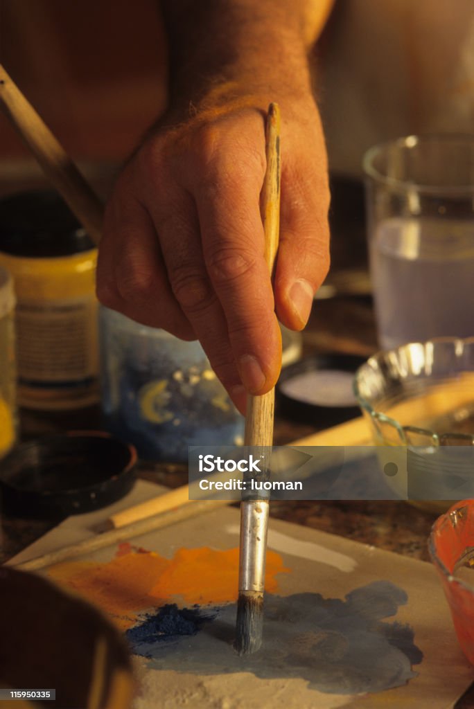 Pintor trabajando - Foto de stock de Pincel libre de derechos