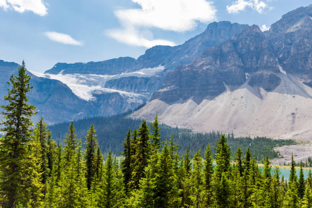 istock peyto lake 1159510183