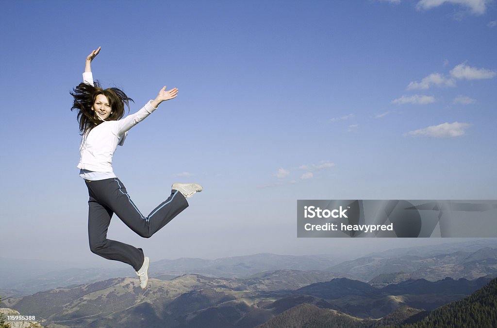 Прыжок в небо - Стоковые фото Активный образ жизни роялти-фри