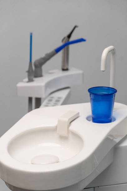 istock Dental rinsing sink 1159557228