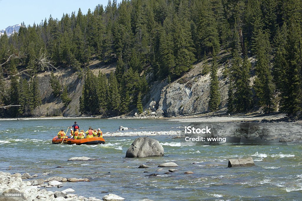 Seniorzy River Flisactwo - Zbiór zdjęć royalty-free (Rafting rzekami górskimi)