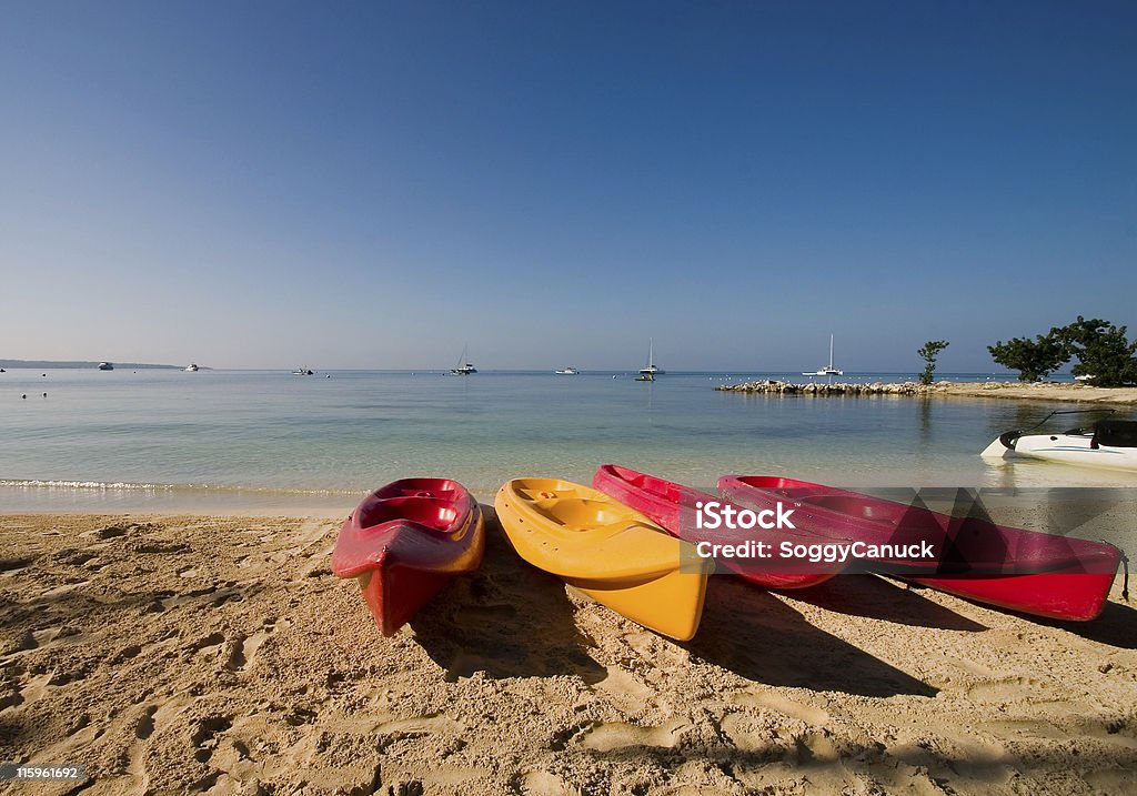 Kayaks am Strand - Lizenzfrei Aktivitäten und Sport Stock-Foto