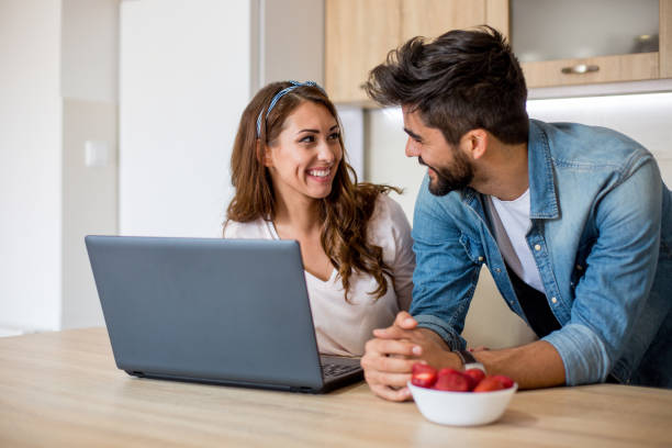 istock They're surfing the net together 1159635353