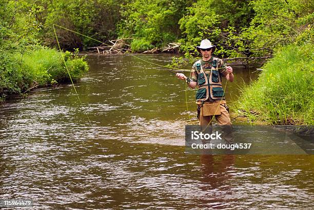 Летать Рыбак — стоковые фотографии и другие картинки Мужчины - Мужчины, Река, Атлет