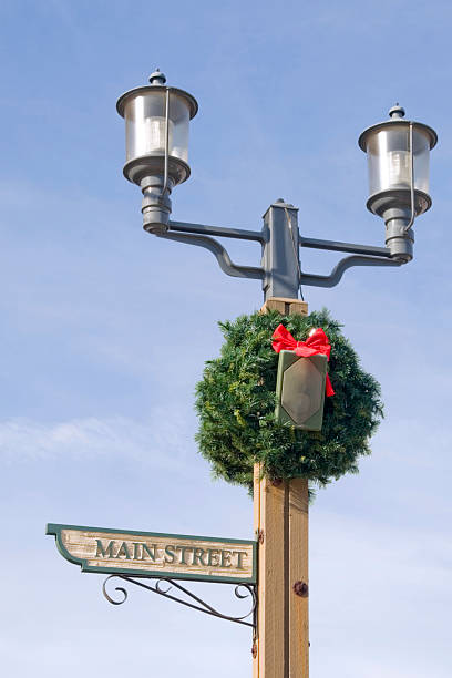 main street에서 크리스마스 - street name sign small town america street street light 뉴스 사진 이미지