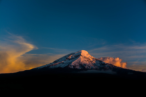 Puesta de sol en Chimborazo photo