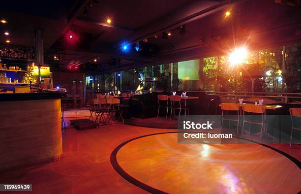 Bar E Restaurante E Discoteca - Fotografias de stock e mais imagens de Discoteca - Discoteca, Bar - Local de entretenimento, Vazio