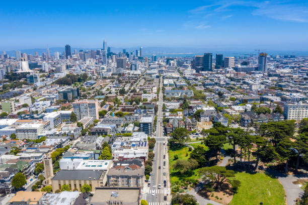 вид с воздуха на мэрию в сан-франциско - san francisco county government town hall government building стоковые фото и изображения