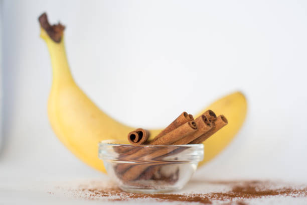 banana and cinnamon sticks