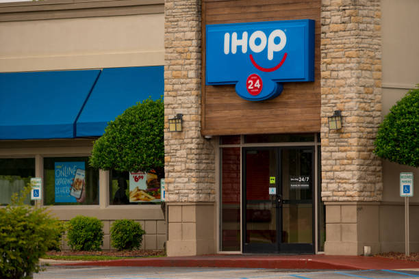 Entrance to an Ihop Restaurant Florence, SC, USA - June 22, 2019: Entrance to an Ihop Restaurant Ihop stock pictures, royalty-free photos & images
