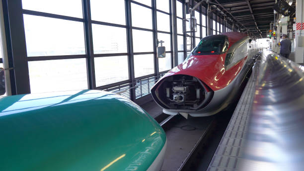 Shinkansen Hayabusa and Komachi combination and separation at JR Morioka Station