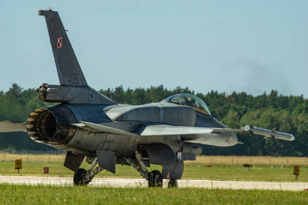 F-16 C block 52 advanced aircraft belonging to the Tiger Demo Team of the Polish Air Force during preparation for a training flight Swidwin, Poland-June 2019: F-16 C block 52 advanced aircraft belonging to the Tiger Demo Team of the Polish Air Force during preparation for a training flight f 16 demo team stock pictures, royalty-free photos & images