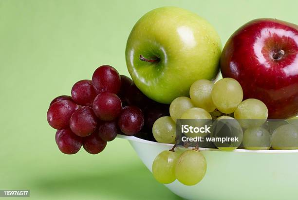 Foto de Frutas Frescas e mais fotos de stock de Alimentação Saudável - Alimentação Saudável, Comida e bebida, Foto de estúdio