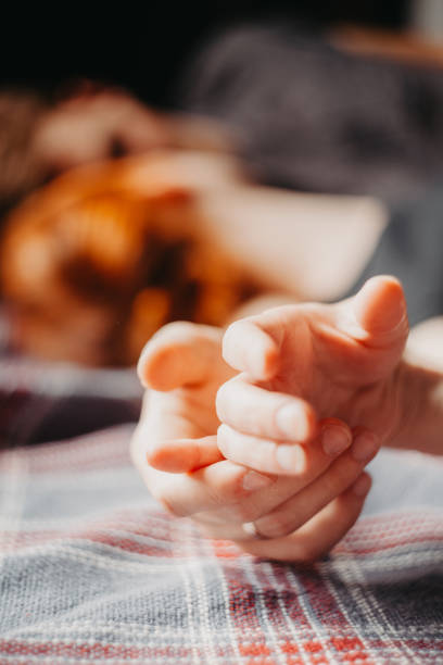 istock Lovers twist fingers 1159781120