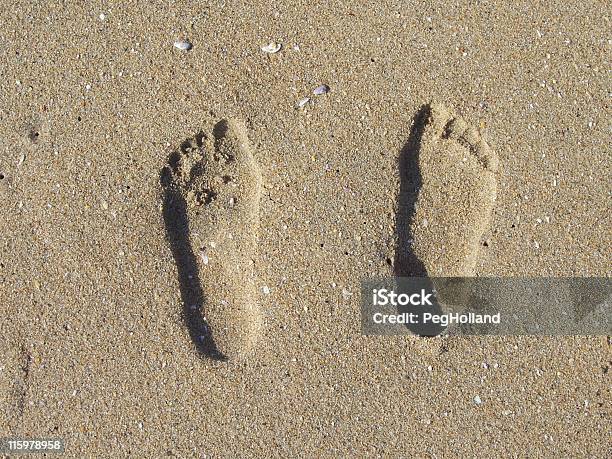 Fußspuren Im Sand Stockfoto und mehr Bilder von Farbbild - Farbbild, Fotografie, Fußabdruck