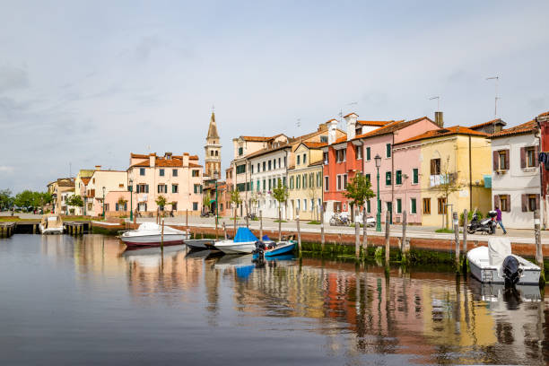 malamocco em lido di venzia em veneza italy - quit scene - fotografias e filmes do acervo