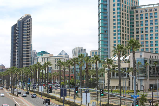 サンディエゴカリフォルニア州 - day san diego california harbor downtown district ストックフォトと画像