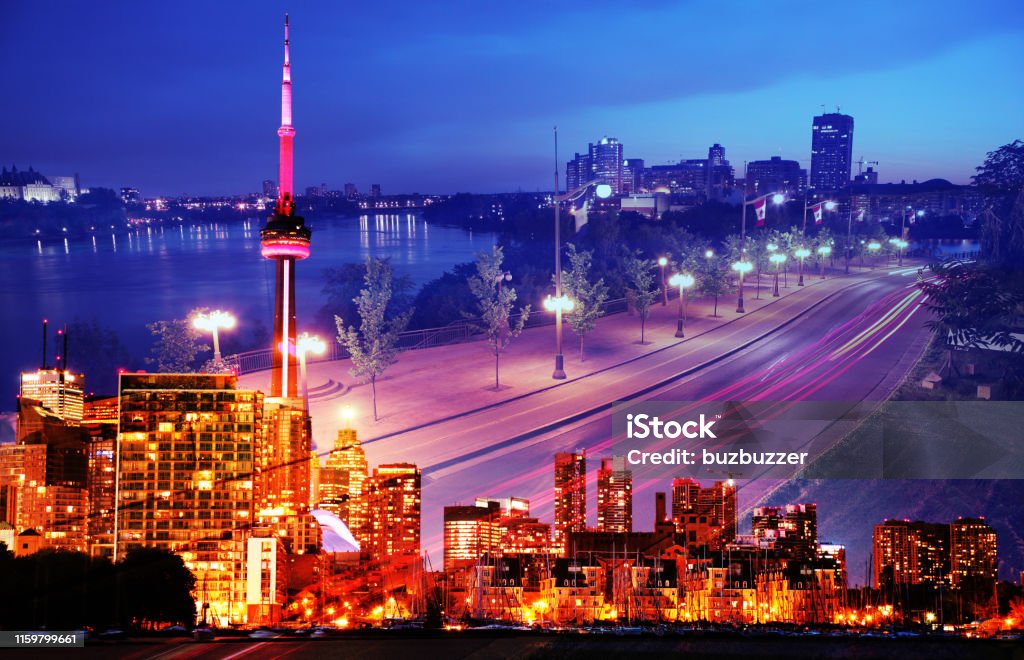Montage photo Toronto Skyline - Photo de Amérique du Nord libre de droits
