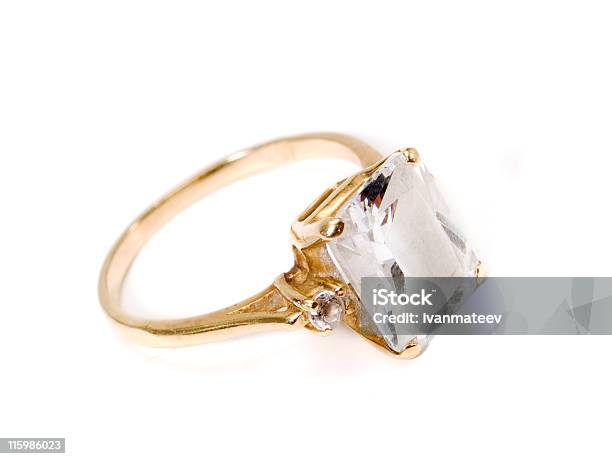 Anello Di Fidanzamento - Fotografie stock e altre immagini di Diamante - Diamante, Dorato - Colore descrittivo, Oro - Metallo