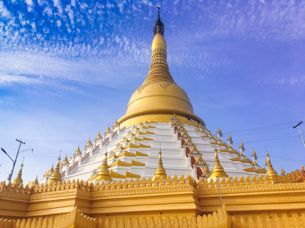 istock Mahazedi Pagoda in Bago, Myanmar 1159860696