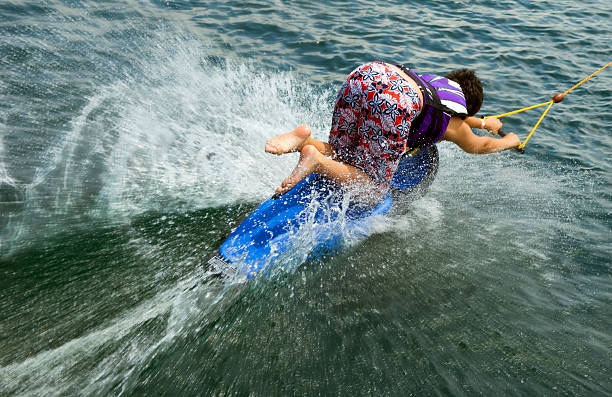 wakeboarder новичок - mono ski стоковые фото и изображения