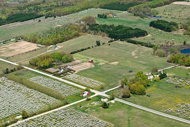 wiśniowy sad farm - leelanau peninsula zdjęcia i obrazy z banku zdjęć