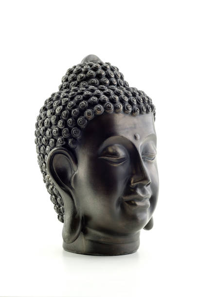 The Buddha's significance for the teachings of Feng Shui is key and significant. This is his great talisman, a symbol of wealth, wealth, bringing fun, joy, happiness, luck and abundance to the house. According to Feng Shui Buddha statues should be placed, respectively, sectors Of your home, designed to attract the benefit in his hands. When finding a statue in the living room facing East, the Buddha will attract to your home improvement in social terms, at the entrance to the house - honor and respect for neighbors, in the southern rooms - wealth. In any case, the statue placed in the apartment will clean the house from harmful negative energy and fill it with favorable qi. Is not only showing disrespect to the deity, to place it in the bedroom, the bathroom and the kitchen.