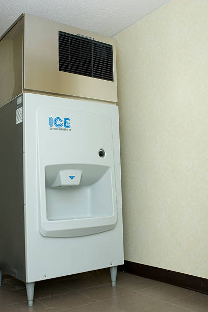 macchina del ghiaccio - ice machine foto e immagini stock