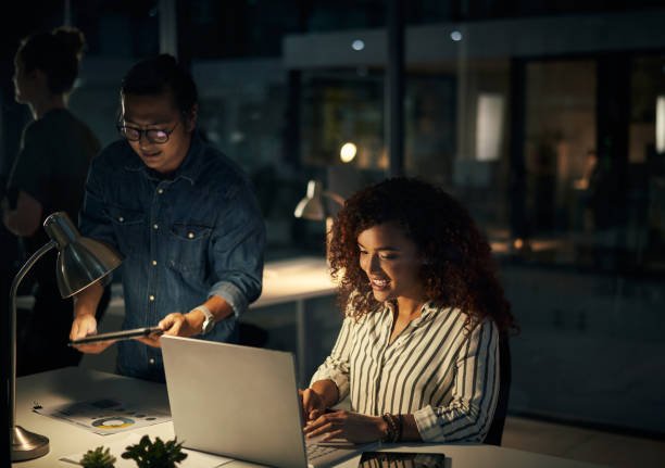 istock Sun goes down, productivity levels go up 1159878570