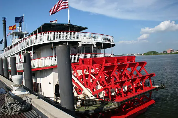 NEW ORLEANS - steamer boas