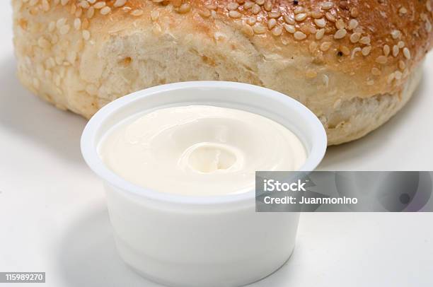 Schmierkäse Stockfoto und mehr Bilder von Bagel - Bagel, Brotsorte, Bäckerei