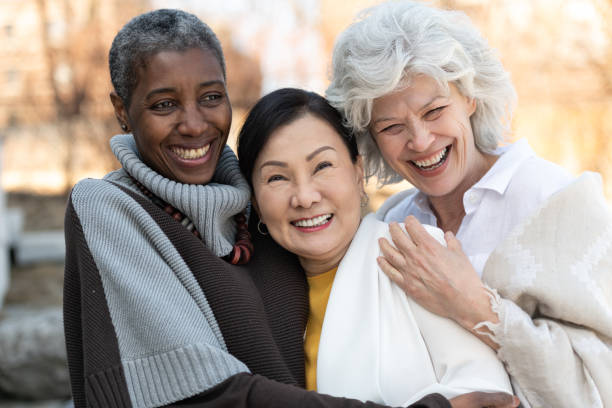 istock Senior Best friends forever 1159909439