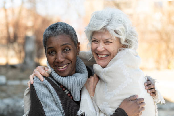 istock Senior Best friends 1159909445