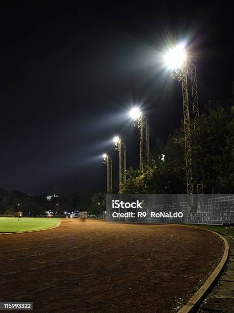 Foto de Estádio Em Noite e mais fotos de stock de Liga de basebol e softbol juvenil - Liga de basebol e softbol juvenil, Little League, Noite